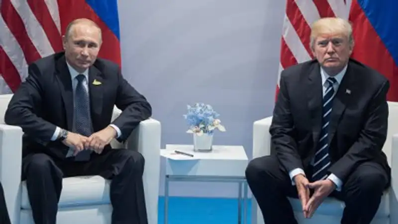 Путин и Трамп 40 минут обсуждали "вмешательство России в выборы"