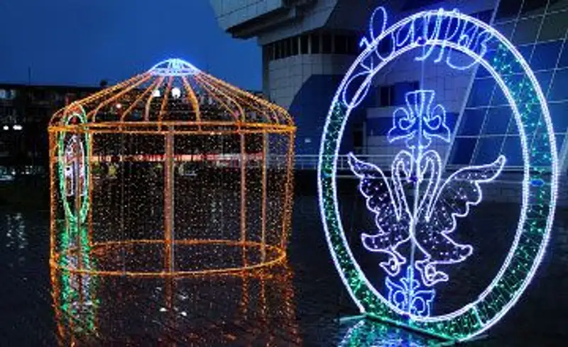 На установку праздничных декораций в Шымкенте направили 15 млн. тенге