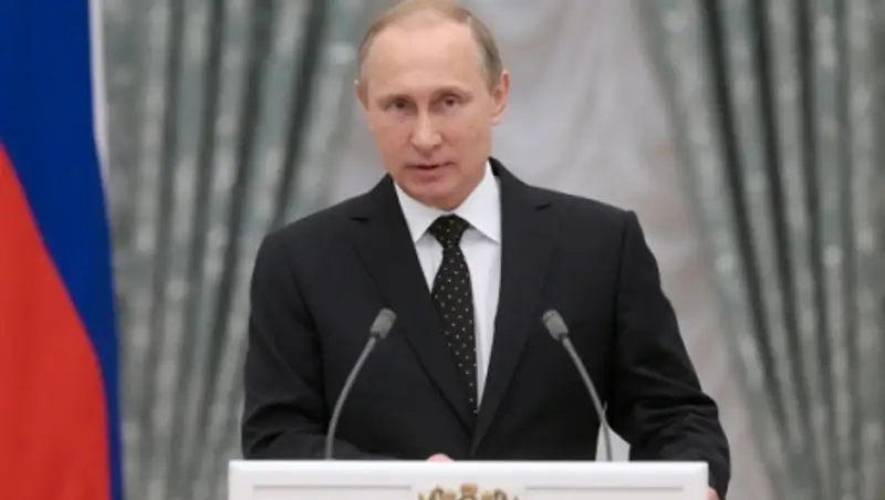 Немцы требуют пригласить Путина на G7