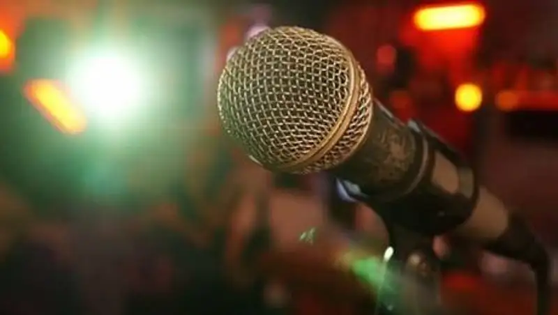 На известную певицу составлен протокол за нарушение карантина в Алматы