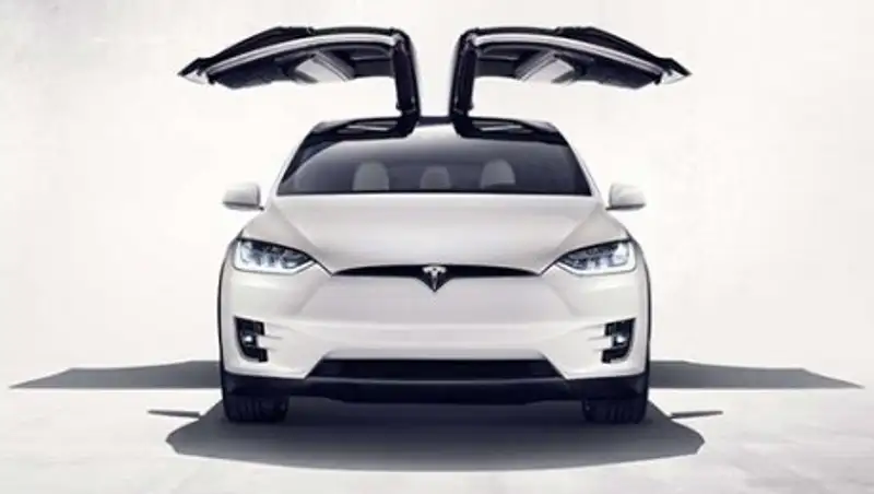 Кроссовер Tesla Model X едет в Европу
