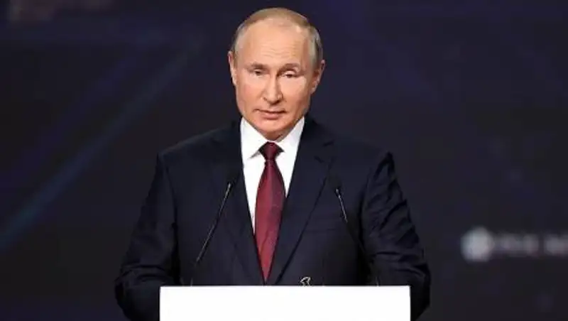 Плевать я хотел - Путин об угрозе блокировки в соцсетях