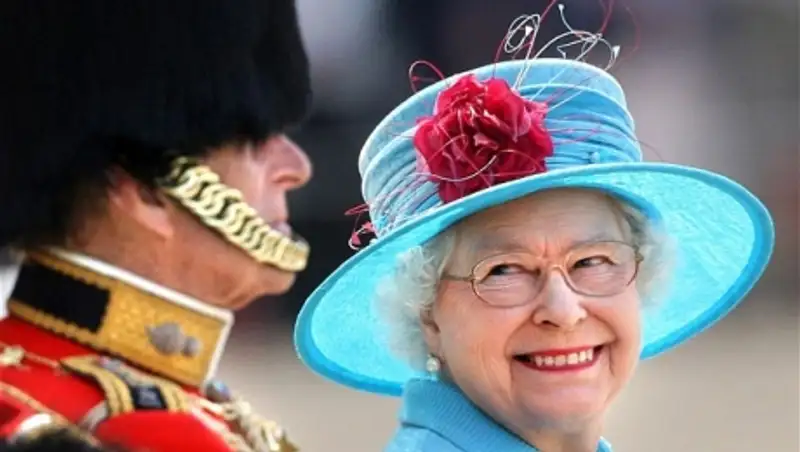 В Великобритании начали продавать билеты на 90-летие королевы