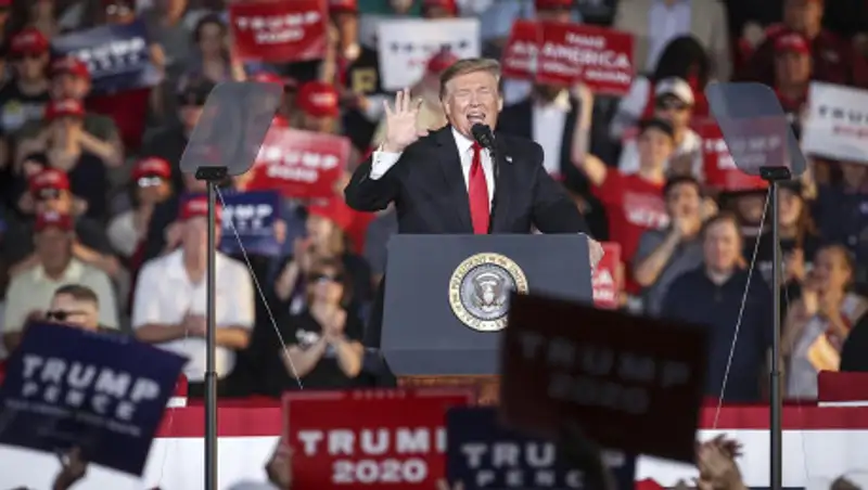 Трамп намерен возобновить свои предвыборные митинги, несмотря на пандемию