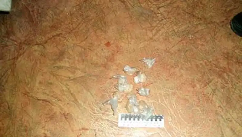 Беременную наркоманку, перевозившую героин в нижнем белье, задержали в Костанае , фото - Новости Zakon.kz от 19.11.2013 22:05