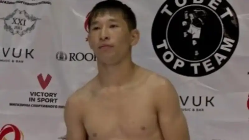 Боец ММА хочет лично научить обидчика водителя скорой помощи уважать старших