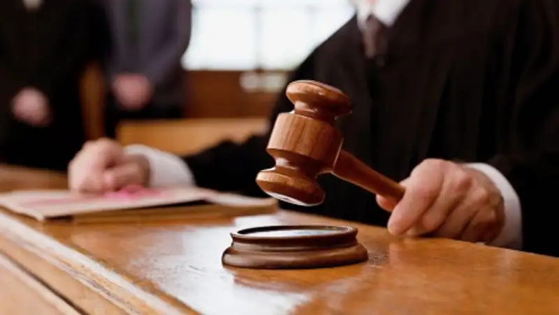 В Шымкенте начался суд над обвиняемым в вымогательстве