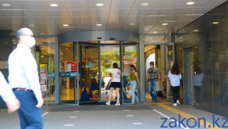 Могут ли в Алматы снова закрыть кафе и ТРЦ