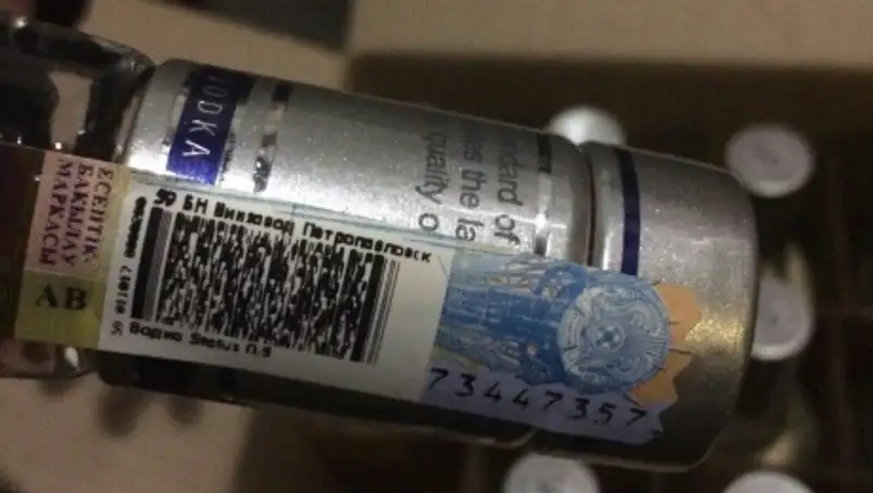 В Алматы обнаружили склад с нелегальным алкоголем