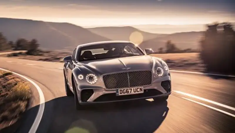 Bentley привезет в Женеву загадочную новинку