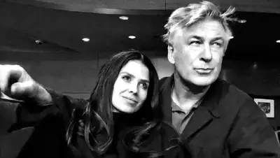 Алек Болдуин подал в суд на членов съёмочной команды, фото - Новости Zakon.kz от 12.11.2022 07:05