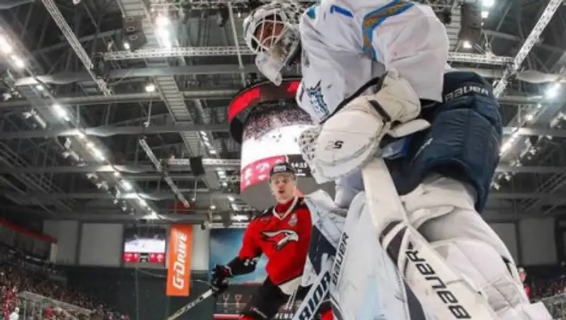 "Барыс" проиграл "Авангарду"