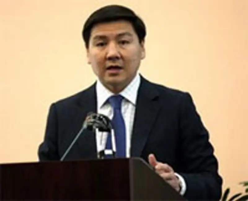 Минтранском РК на треть сократит число разрешительных документов в сфере транспорта, фото - Новости Zakon.kz от 16.05.2012 17:44