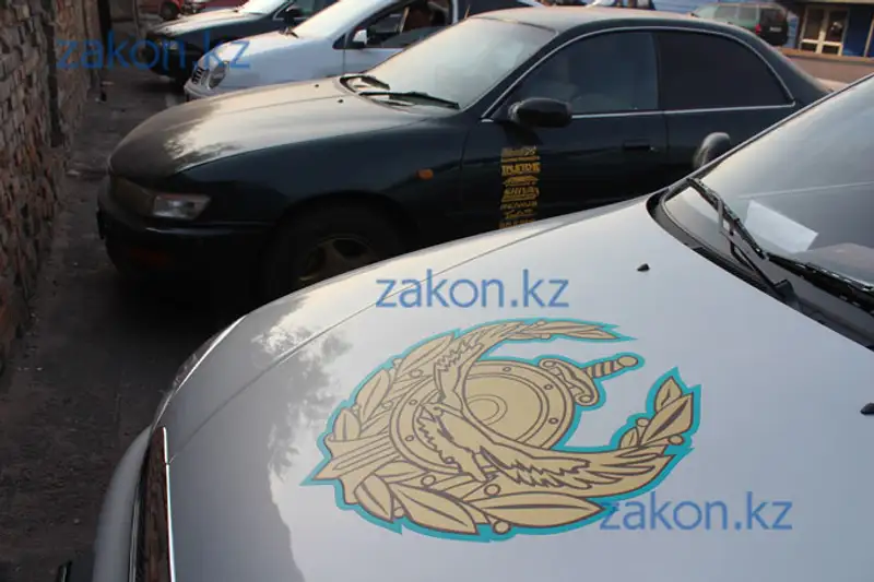 В Алматы задержан водитель, «не довезший» сбитого им пешехода до больницы (фото), фото - Новости Zakon.kz от 21.10.2013 16:58
