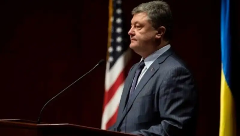 Порошенко пригрозил распустить Раду, если не будет сформировано новое правительство