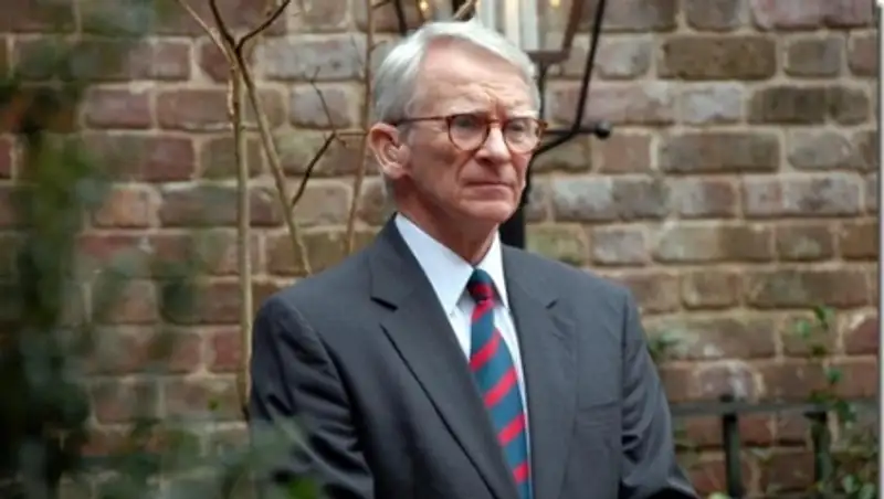 Мэр Чарльстона назвал стрельбу "неописуемой трагедией"