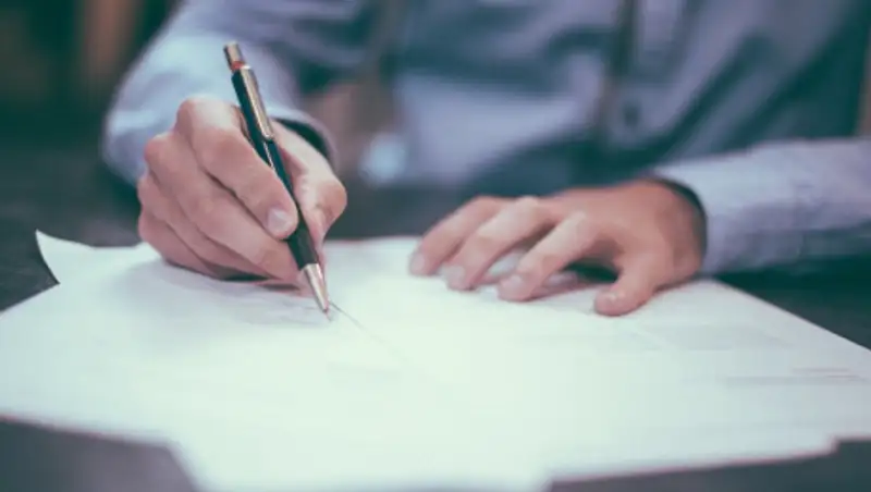 На жителей дома в Алматы повесили миллионный долг