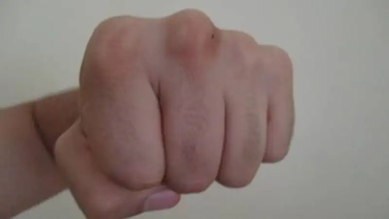 Водители автобусов подрались из-за пассажиров в Караганде