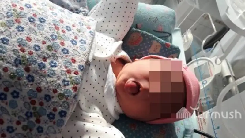 В Кыргызстане мать оставила на улице новорожденного ребенка