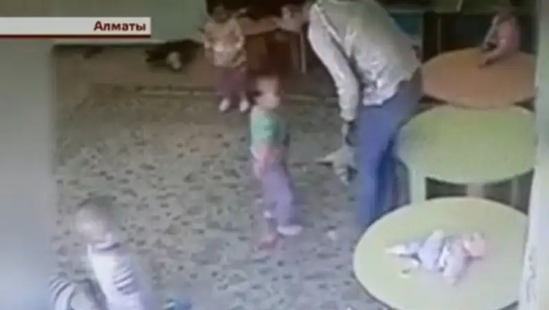 Новые случаи издевательств над малышами выявили в алматинском детсаду