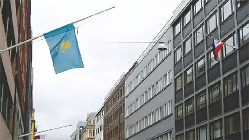 Консул Казахстана в Норвегии был обвинен в краже алкоголя и сбежал из страны