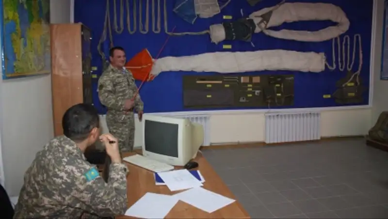 Новую систему «Беркут-2» осваивают казахстанские десантники