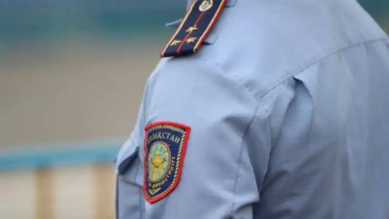 Участковый в СКО вымогал взятку у мошенника