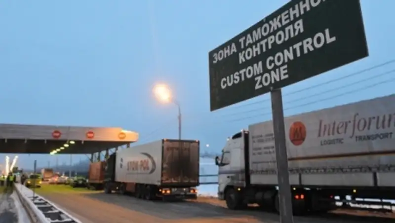 Т300 млн составил ущерб от ввоза 4 грузовиков контрабанды из КНР в Алматы