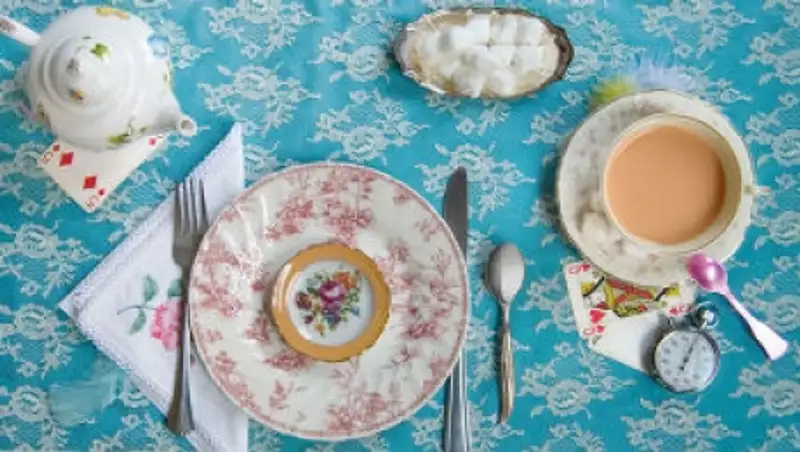 Алиса в Стране чудес — что все это значит?