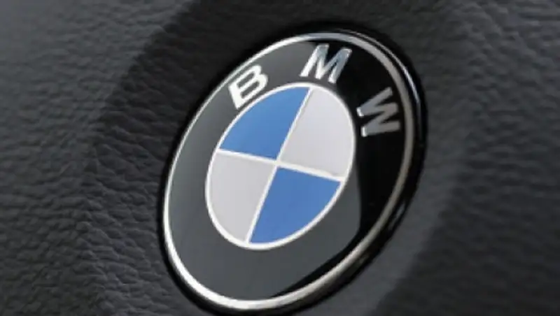 BMW проводит массовый отзыв из-за подушек безопасности