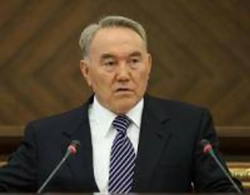Назарбаев не будет подписывать закон, наделяющий его званием «Халык Кахарманы», фото - Новости Zakon.kz от 10.12.2011 23:40