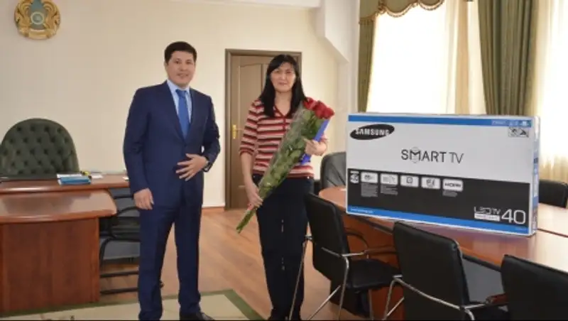 Большой LED-телевизор получила жительница Астаны за отправленный чек