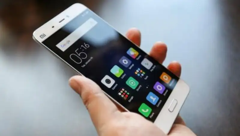 Иностранцам при посещении Казахстана тоже нужно регистрировать смартфоны