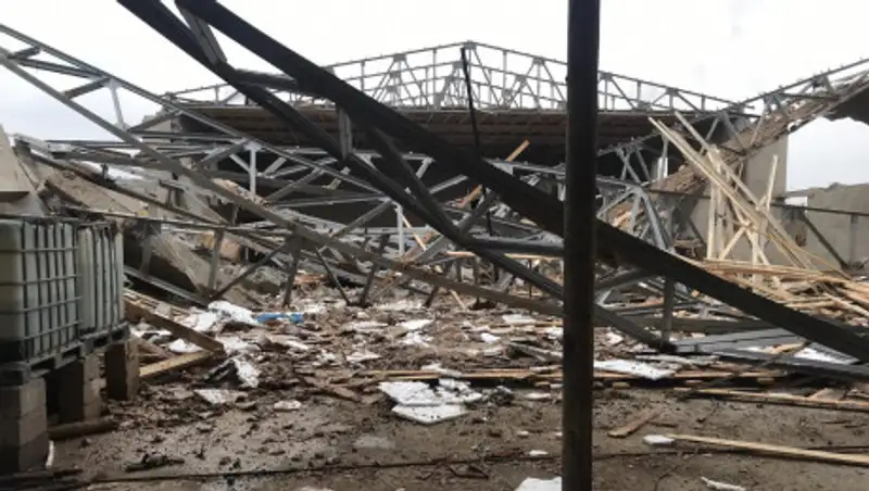 Часть новостройки обрушилась в Шымкенте