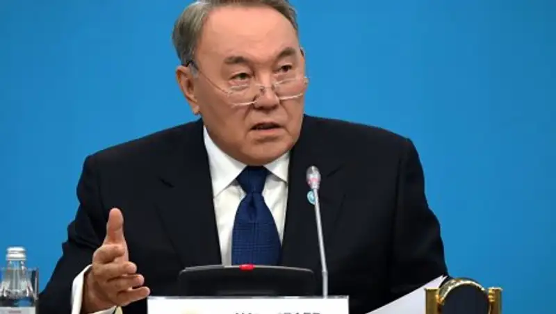 Членам Правительства и депутатам необходимо знать гимн - Президент