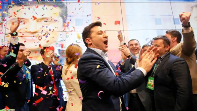 Зеленский опережает Порошенко в три раза после обработки 90,25% протоколов