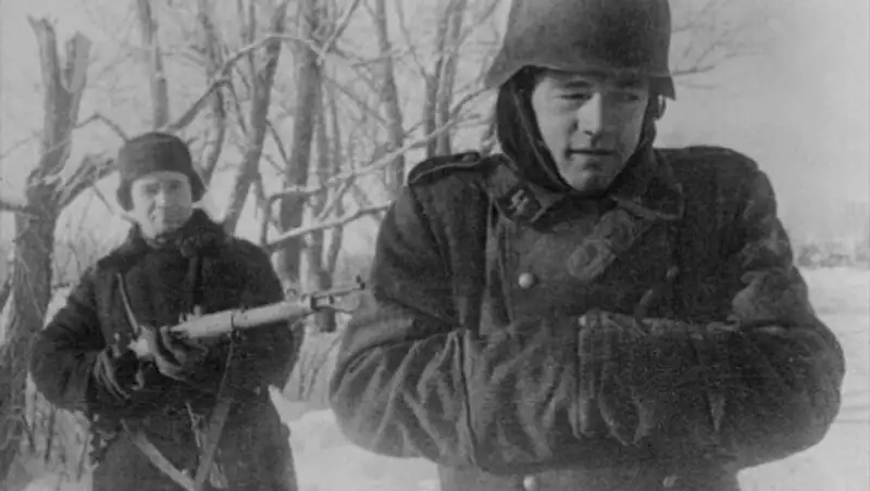 Один мой дед-партизан И. Бортновский пропал без вести, другой дед А. Терехов погиб в бою