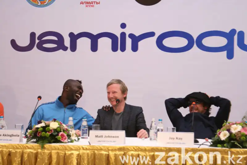 В Алматы прошла пресс-конференция с Jamiroquai (фото), фото - Новости Zakon.kz от 15.09.2012 00:52