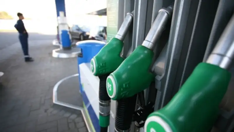 На автозаправках ЗКО выявлен факт необоснованного повышены цен на бензин марки АИ-92