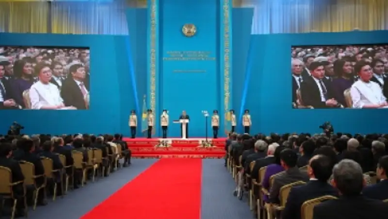 Нурсултан Назарбаев намерен вывести Казахстан в мировые лидеры