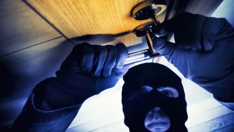 Квартирные кражи: полицейские призывают астанчан быть бдительней в сезон отпусков