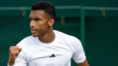 Канадский теннисист Феликс Оже-Альяссим (12 в рейтинге АТР) принял участие в стильной фотосессии для издания о моде и образе жизни для мужчин L'Officiel Hommes, фото - Новости Zakon.kz от 21.07.2023 18:00