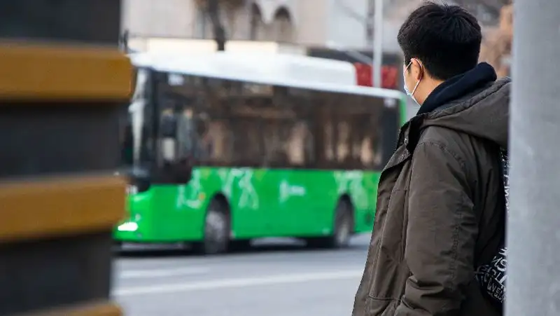 В Алматы 17 апреля изменится работа общественного транспорта