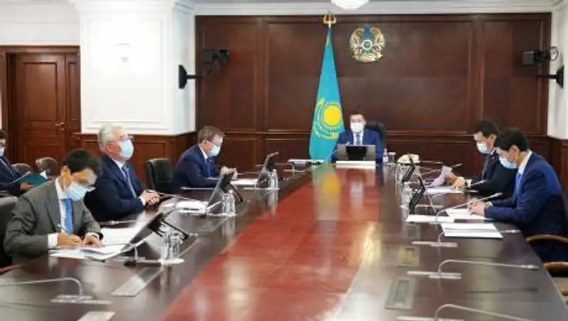 Перспективы сотрудничества обсудил Аскар Мамин с вице-президентом Всемирного банка