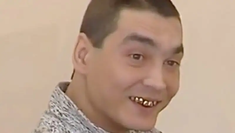 Российский альфонс уговорил женщину продать две квартиры и почку