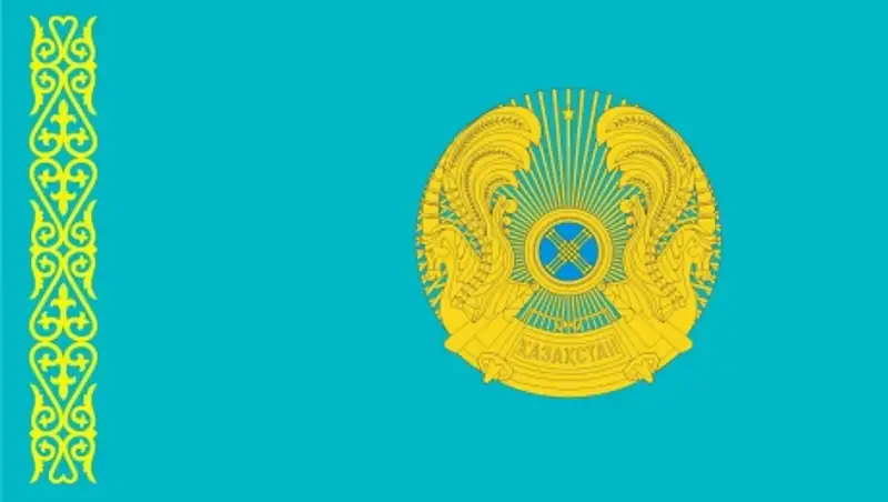 Президент Казахстана принял участие в торжественном поднятии штандарта