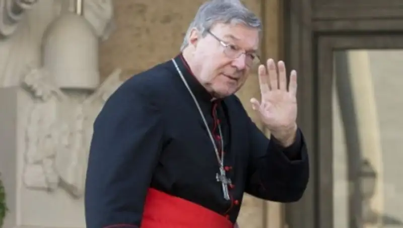 На счетах Ватикана нашли сотни миллионов неучтенных евро