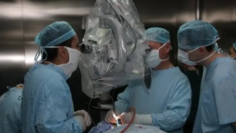 Хирург из Астаны проведет первую бесплатную операцию в апреле