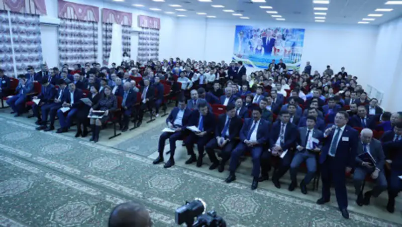 Сапарбаев призвал жанаозенцев активнее использовать меры господдержки