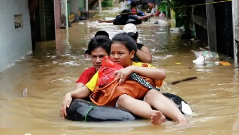 В столице Индонезии свыше 6 тыс. человек эвакуированы из-за последствий сильных осадков